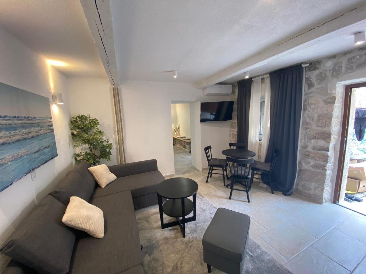 Apartment And Studios Happy Place Hvar Town Zewnętrze zdjęcie