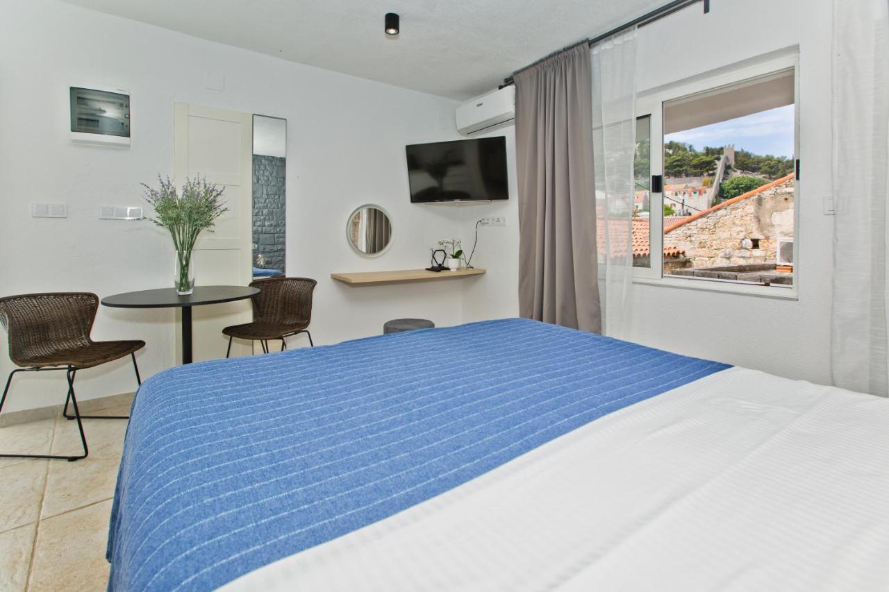 Apartment And Studios Happy Place Hvar Town Zewnętrze zdjęcie